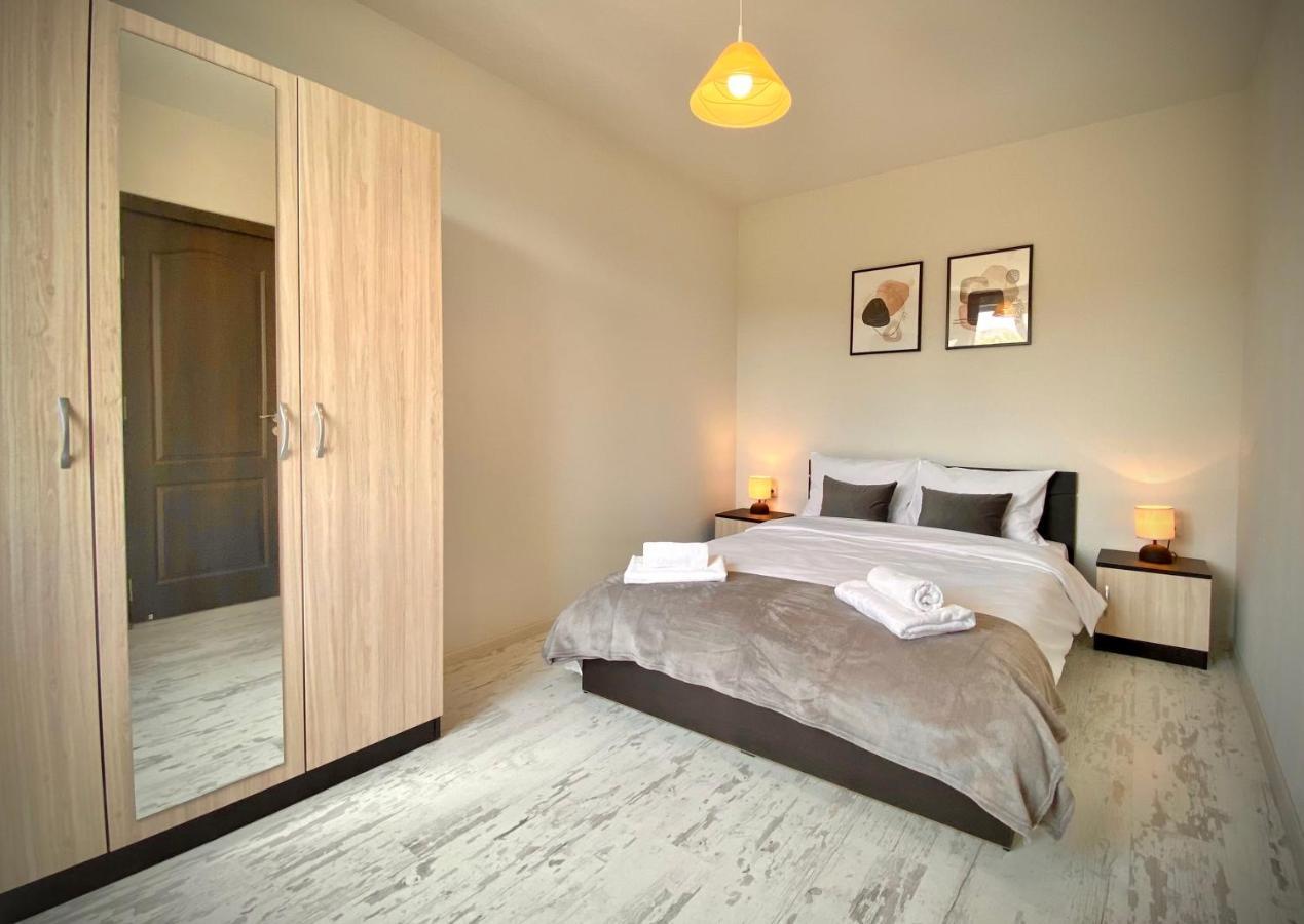 Cozy & Modern 1Br Apart For 4 Guests Next To Medical University & Free Parking Stara Zagora Exteriér fotografie